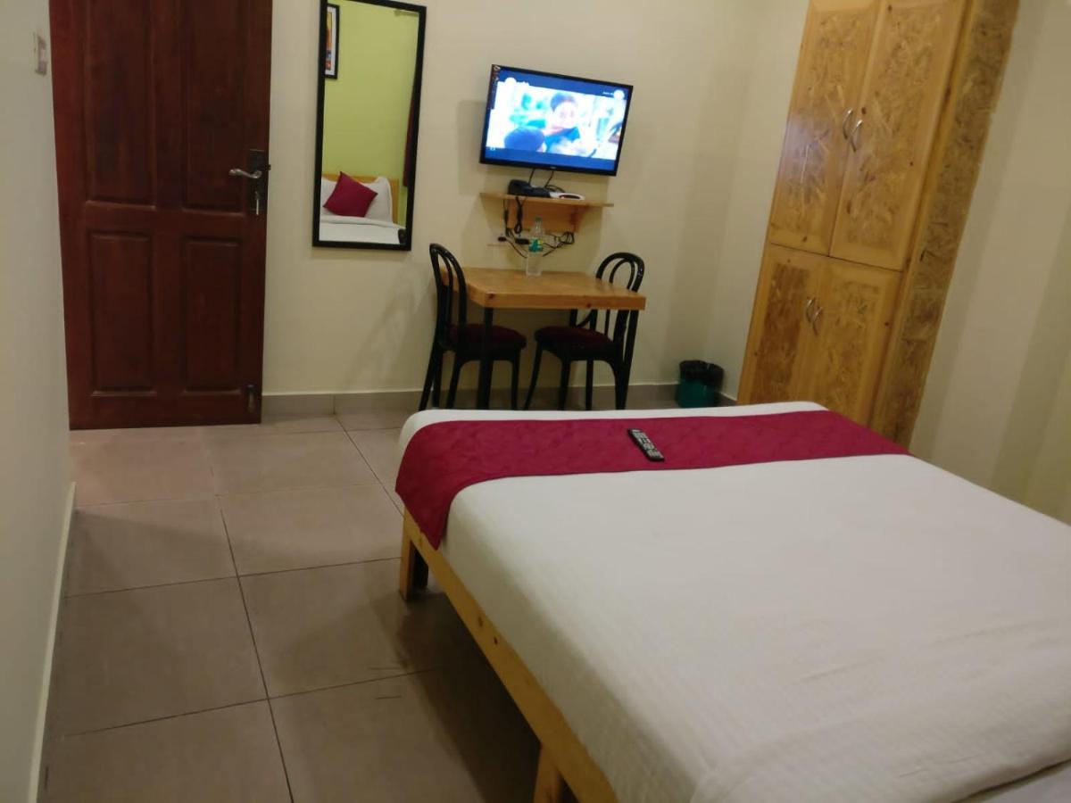 Chaplin Hotel Ποντισερί Εξωτερικό φωτογραφία
